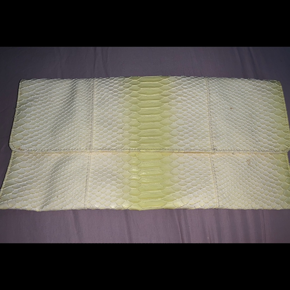 Yellow snakeskin Jessica McClintock clutch